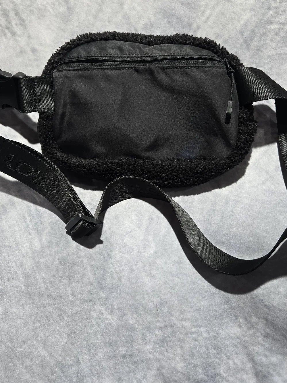 Lolë Sherpa Belt Bag